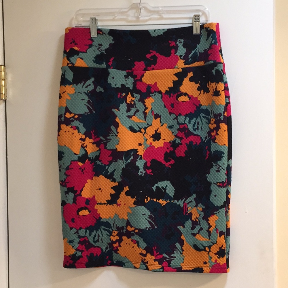 Lularoe Cassie Skirt size L
